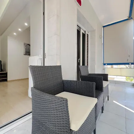 Aristotelous Spacious 109sqm In Apartment Athens